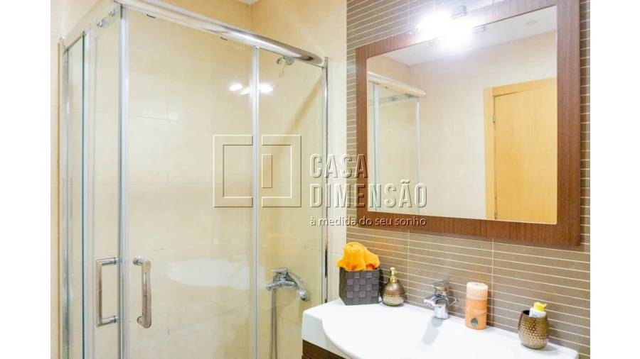 Apartamento T2 para Venda em Carnaxide e Queijas Foto 20