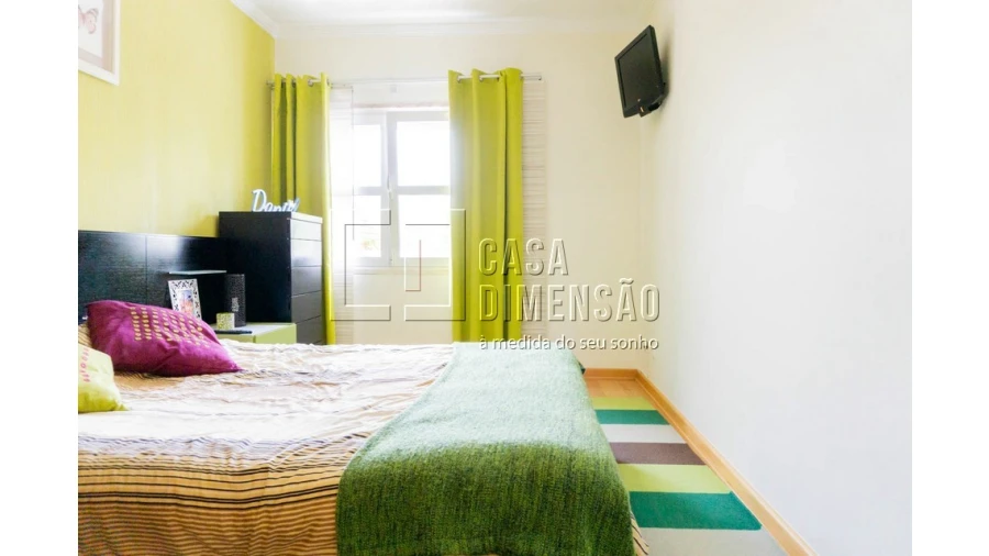 Apartamento T2 para Venda em Carnaxide e Queijas Foto 23