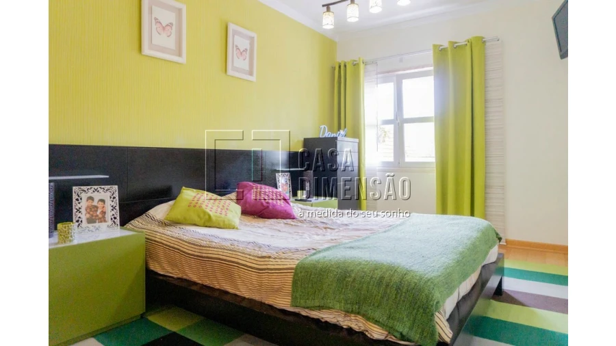 Apartamento T2 para Venda em Carnaxide e Queijas Foto 24