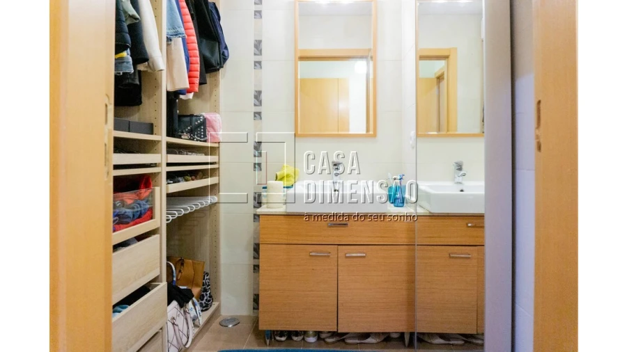 Apartamento T2 para Venda em Carnaxide e Queijas Foto 26