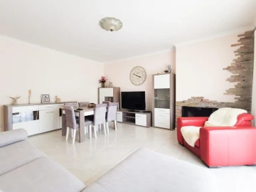 Apartamento T2 para Venda em Lagos (São Sebastião e Santa Maria)