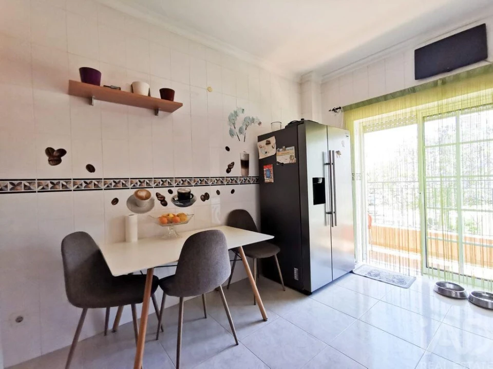 Apartamento T2 para Venda em Lagos (São Sebastião e Santa Maria) Foto 12