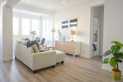 Apartamento T1 para Venda em São Domingos de Benfica