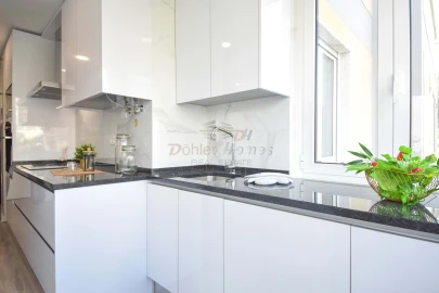 Apartamento T1 para Venda em São Domingos de Benfica