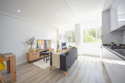 Apartamento T1 para Venda em São Domingos de Benfica