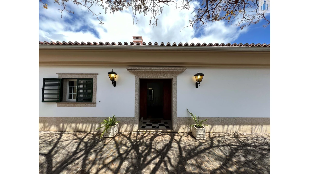 Moradia T4 para Arrendamento em São Martinho Foto 39