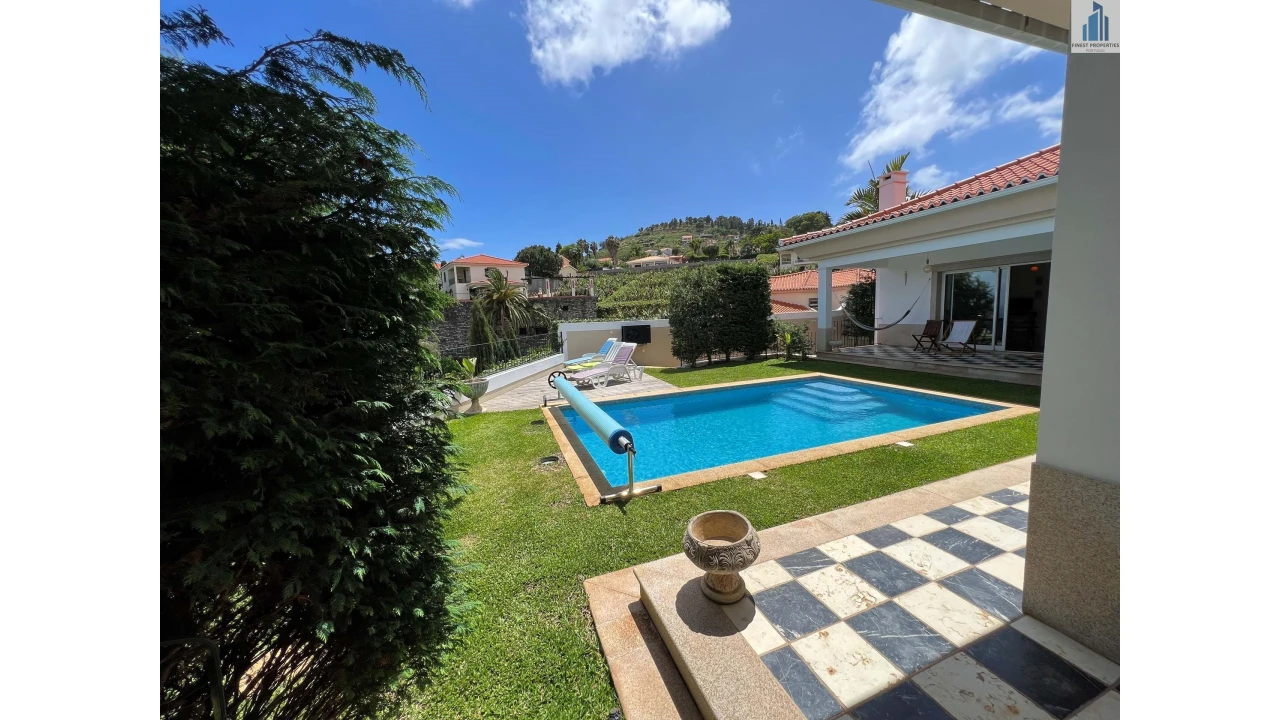 Moradia T4 para Arrendamento em São Martinho Foto 30