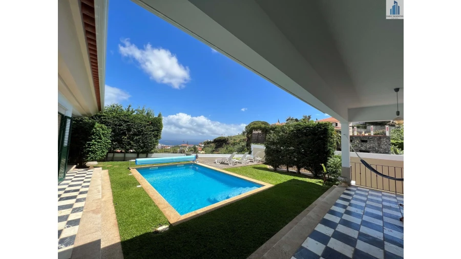 Moradia T4 para Arrendamento em São Martinho Foto 32