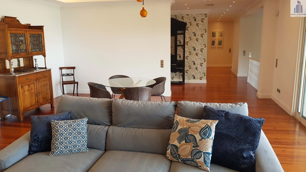 Moradia T4 para Arrendamento em São Martinho Foto 7