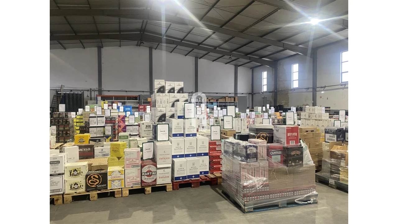 Negócio para Venda em Barrô e Aguada de Baixo Foto 4