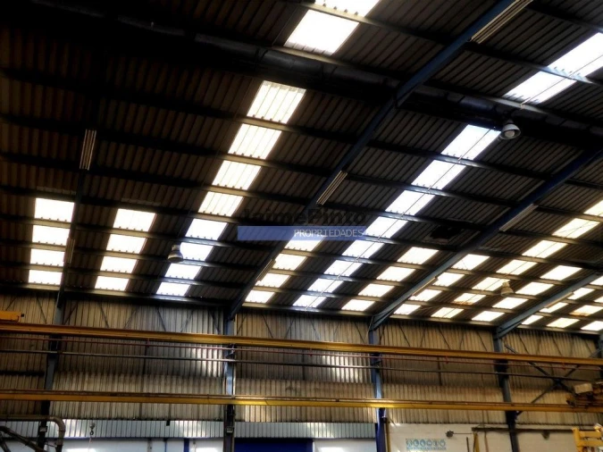 Armazém para Venda em São Pedro de Castelões Foto 6