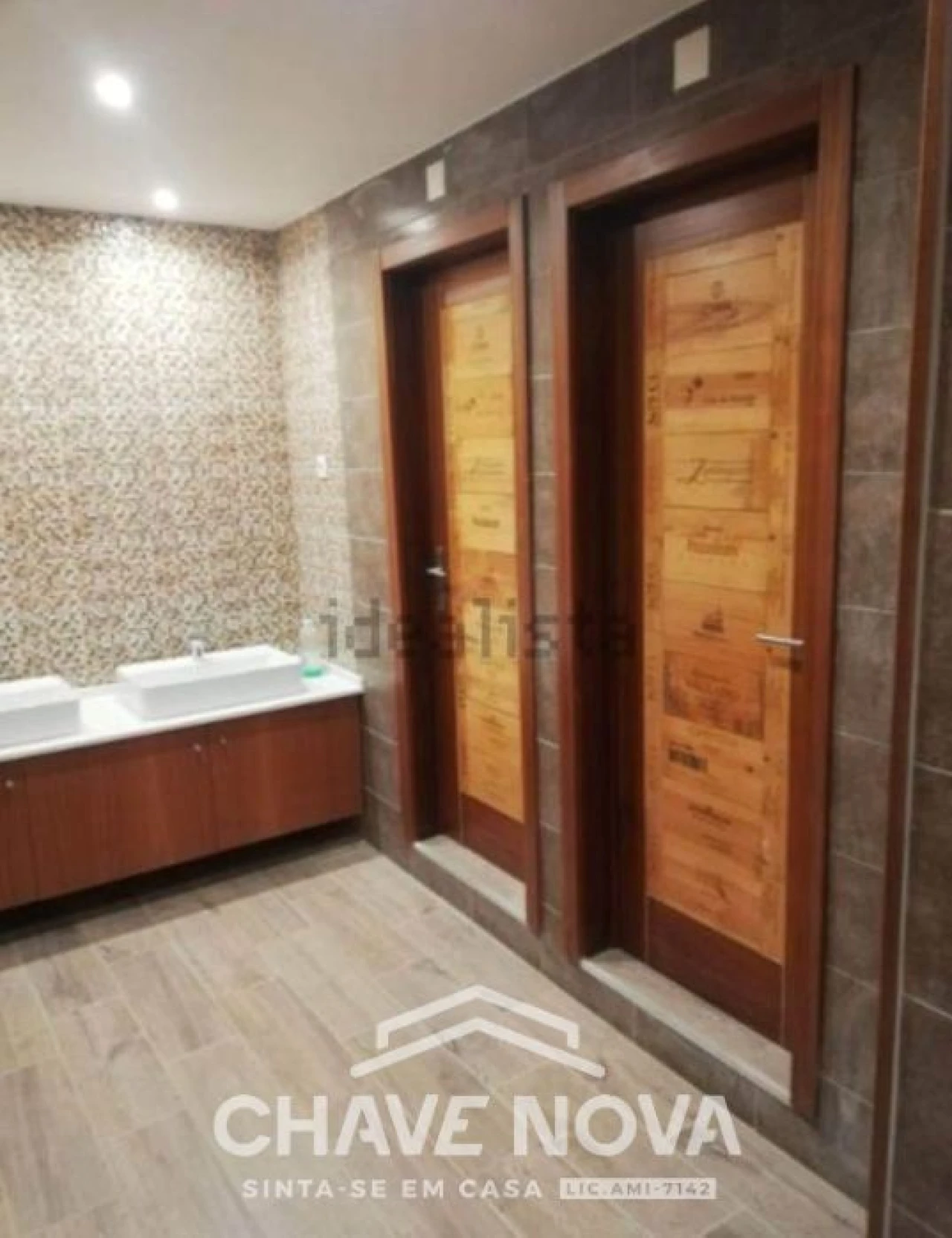 Loja para Venda em Quarteira Foto 19