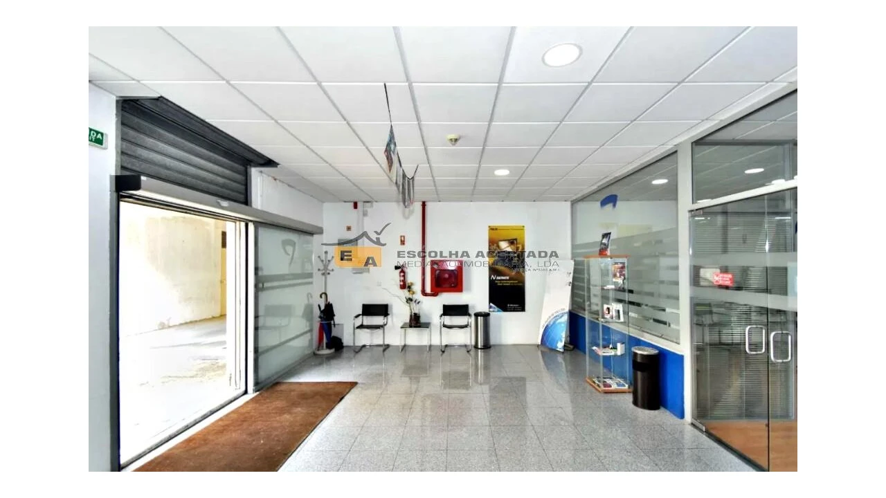 Armazém para Venda em São Mamede de Infesta e Senhora da Hora Foto 6