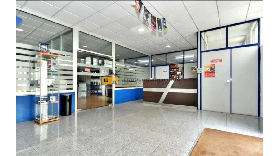 Armazém para Venda em São Mamede de Infesta e Senhora da Hora Foto 3