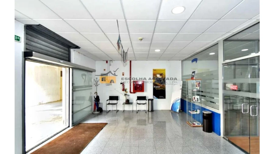 Armazém para Venda em São Mamede de Infesta e Senhora da Hora Foto 6