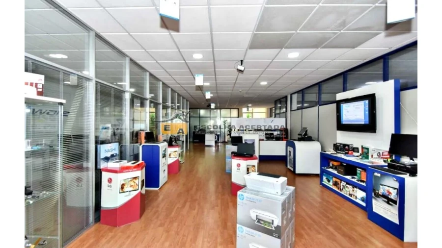 Armazém para Venda em São Mamede de Infesta e Senhora da Hora Foto 8