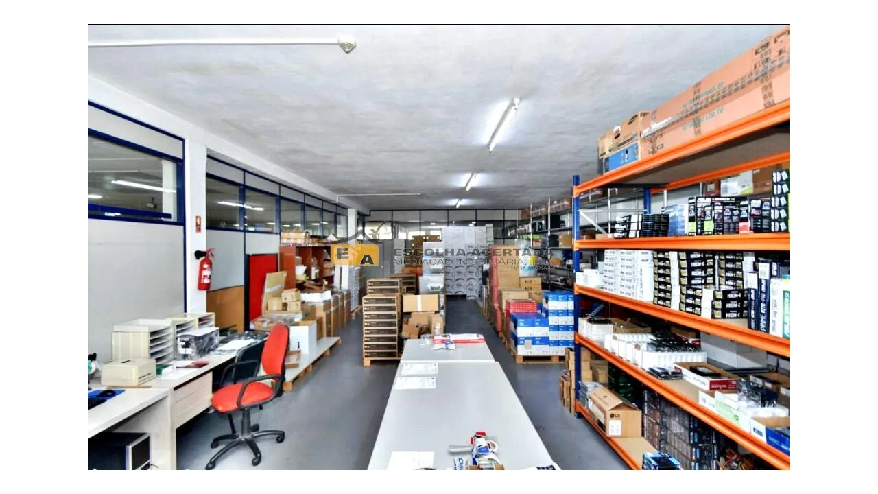 Armazém para Venda em São Mamede de Infesta e Senhora da Hora Foto 7