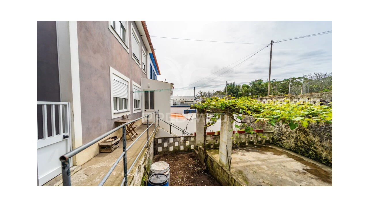 Moradia T5 para Venda em Angra (São Pedro) Foto 7