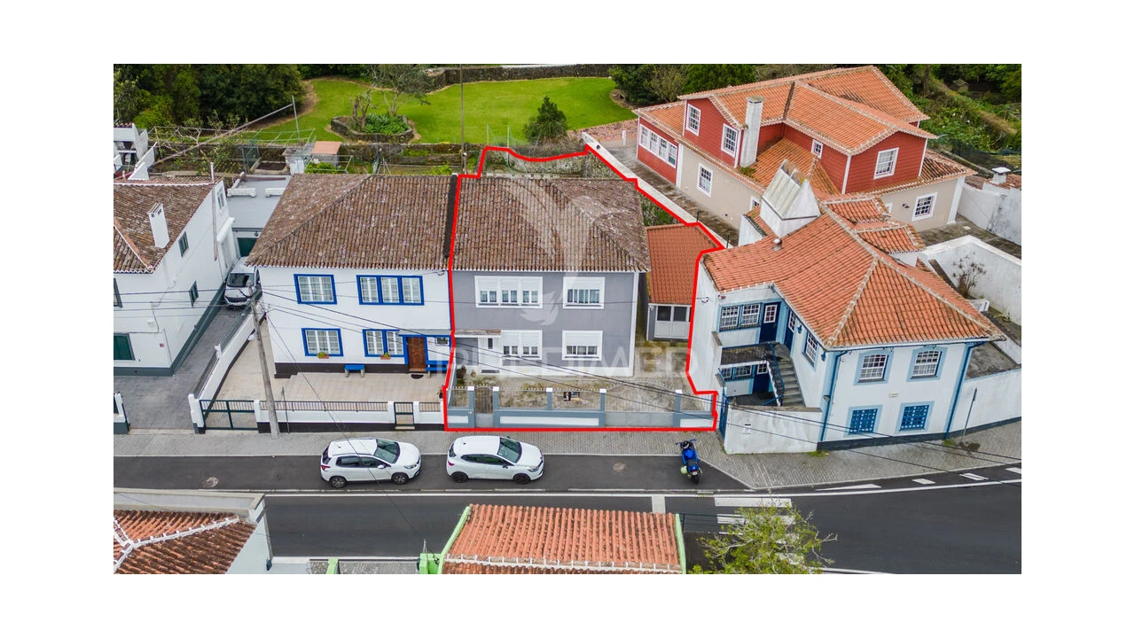 Moradia T5 para Venda em Angra (São Pedro) Foto 4