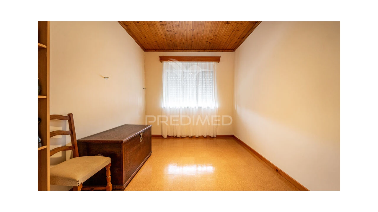 Moradia T5 para Venda em Angra (São Pedro) Foto 19