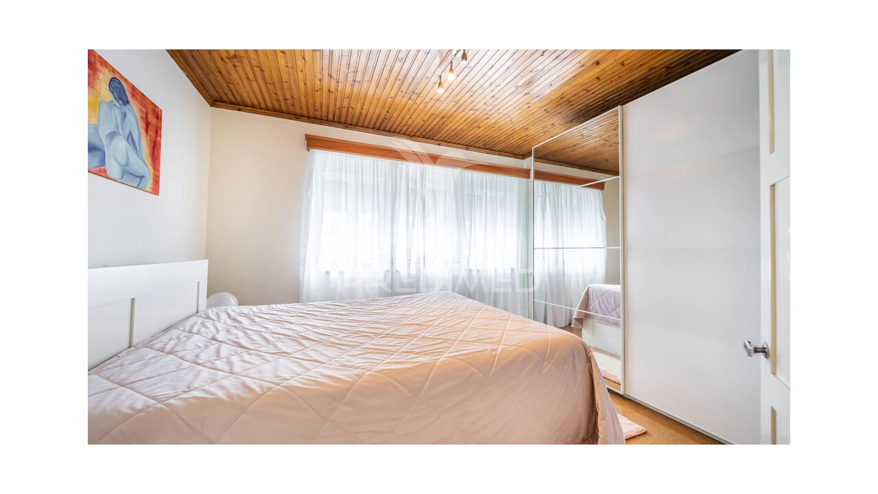 Moradia T5 para Venda em Angra (São Pedro) Foto 20