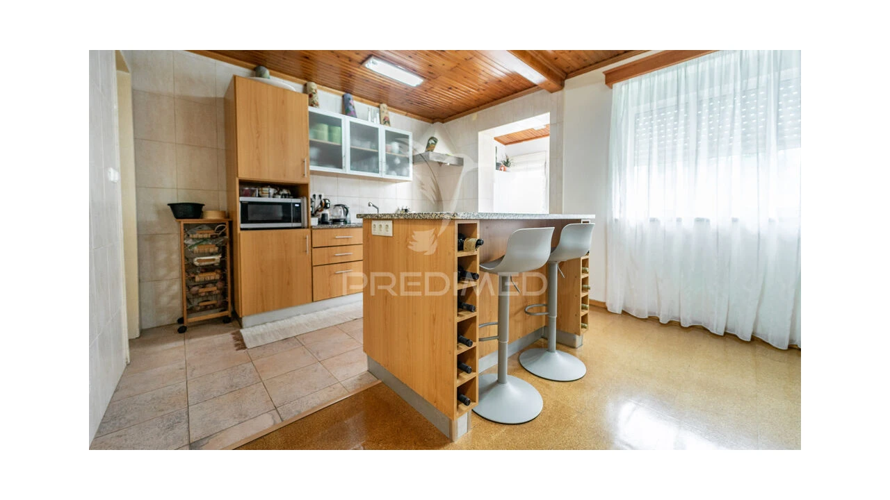 Moradia T5 para Venda em Angra (São Pedro) Foto 11