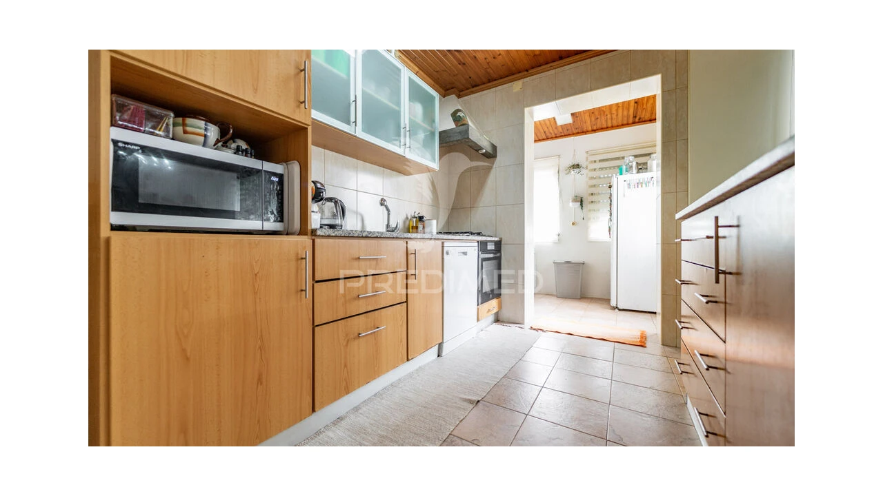 Moradia T5 para Venda em Angra (São Pedro) Foto 12