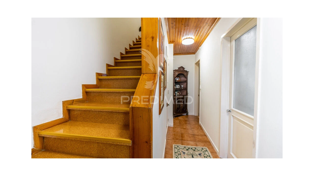 Moradia T5 para Venda em Angra (São Pedro) Foto 17