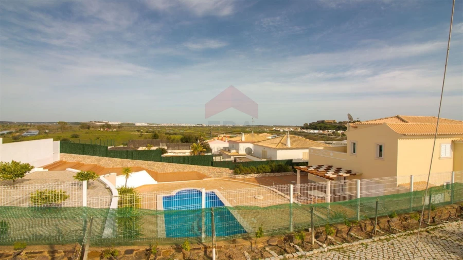 Moradia T4 para Venda em Castro Marim Foto 2
