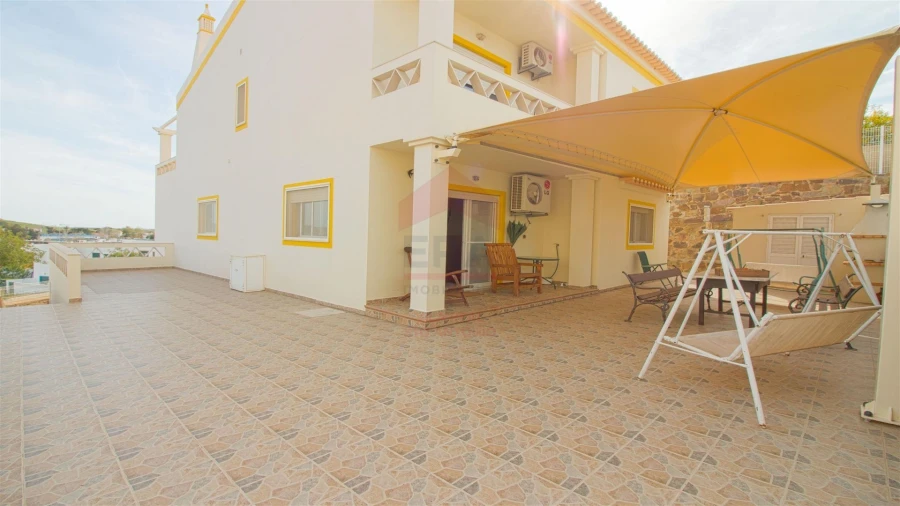 Moradia T4 para Venda em Castro Marim Foto 11