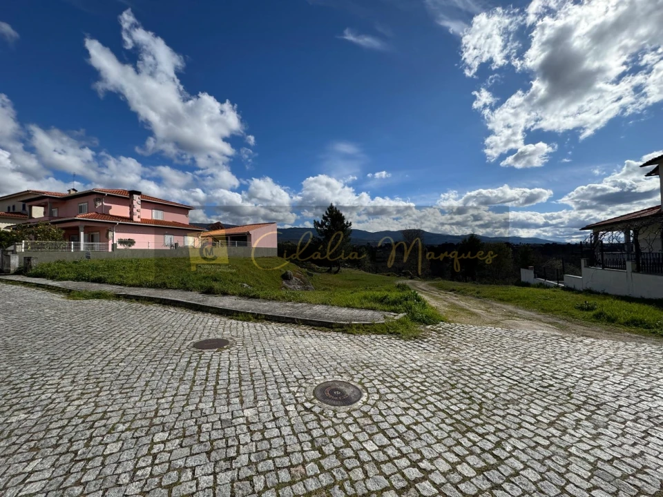 Terreno para Venda em Aldeias e Mangualde da Serra Foto 14