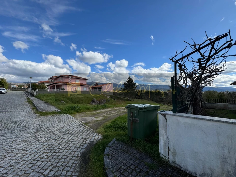 Terreno para Venda em Aldeias e Mangualde da Serra Foto 2