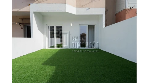Apartamento T1 para Venda em Benfica