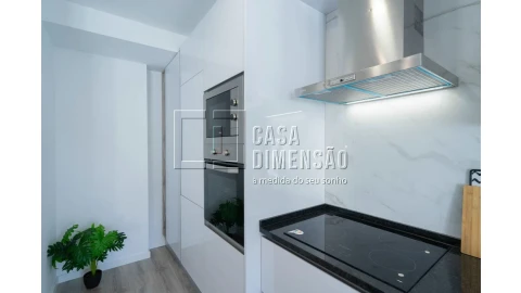 Apartamento T1 para Venda em Benfica