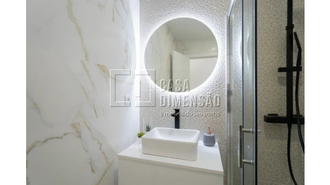 Apartamento T1 para Venda em Benfica