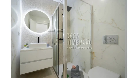 Apartamento T1 para Venda em Benfica