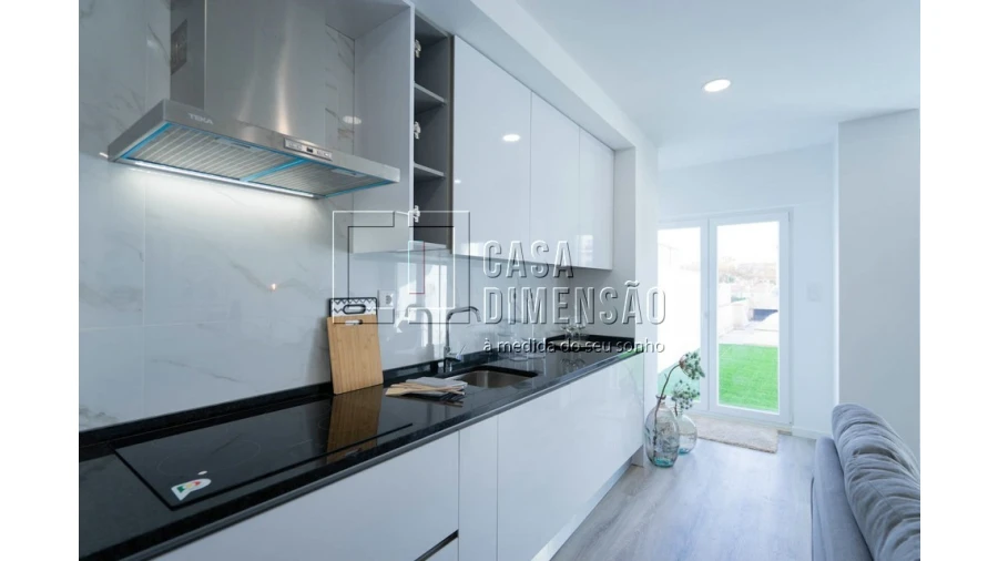 Apartamento T1 para Venda em Benfica Foto 22