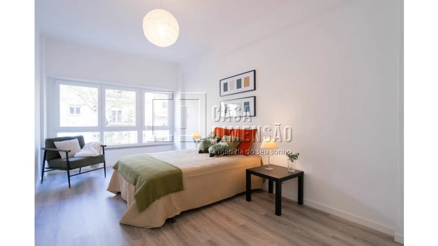 Apartamento T1 para Venda em Benfica Foto 30