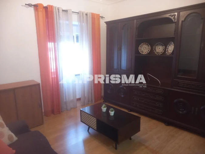 Apartamento T2 para Arrendamento em Castelo Branco Foto 9