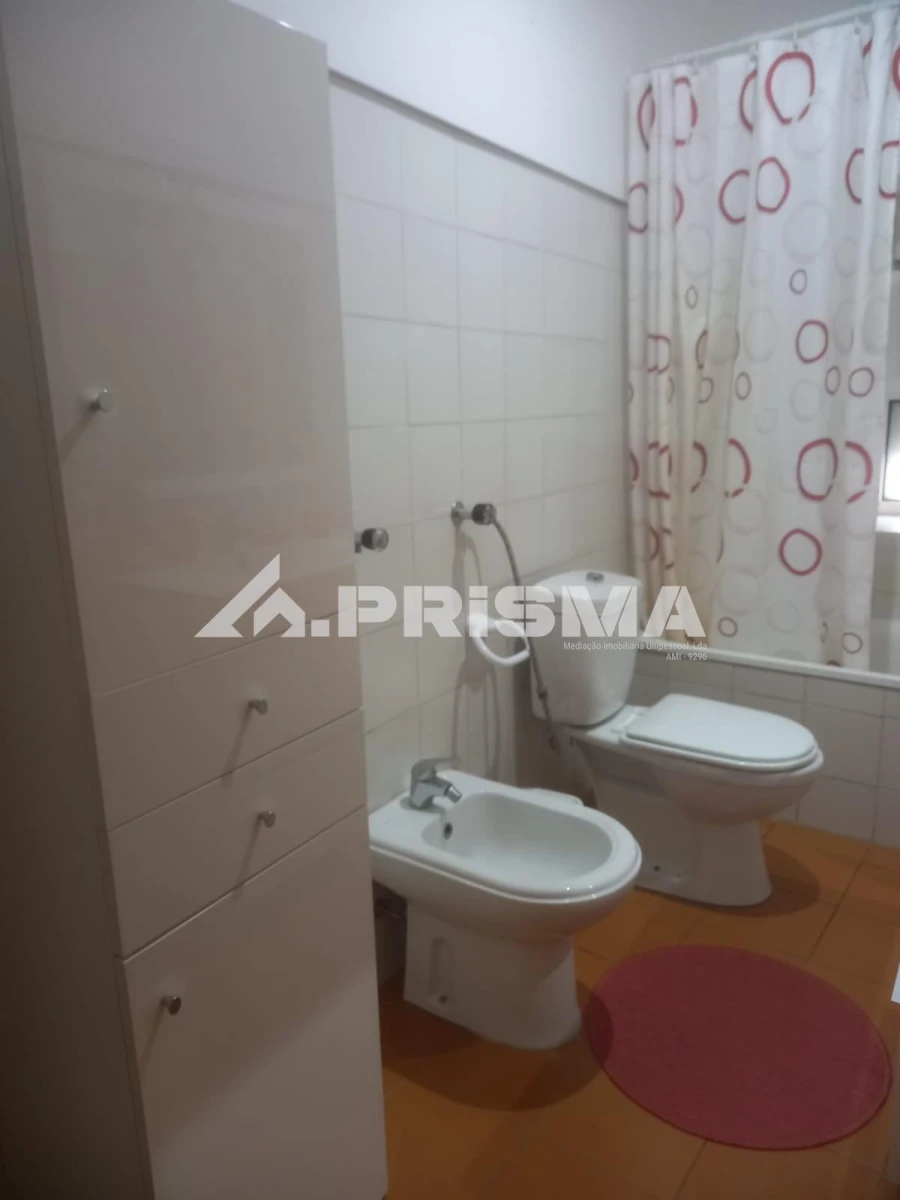 Apartamento T2 para Arrendamento em Castelo Branco Foto 6