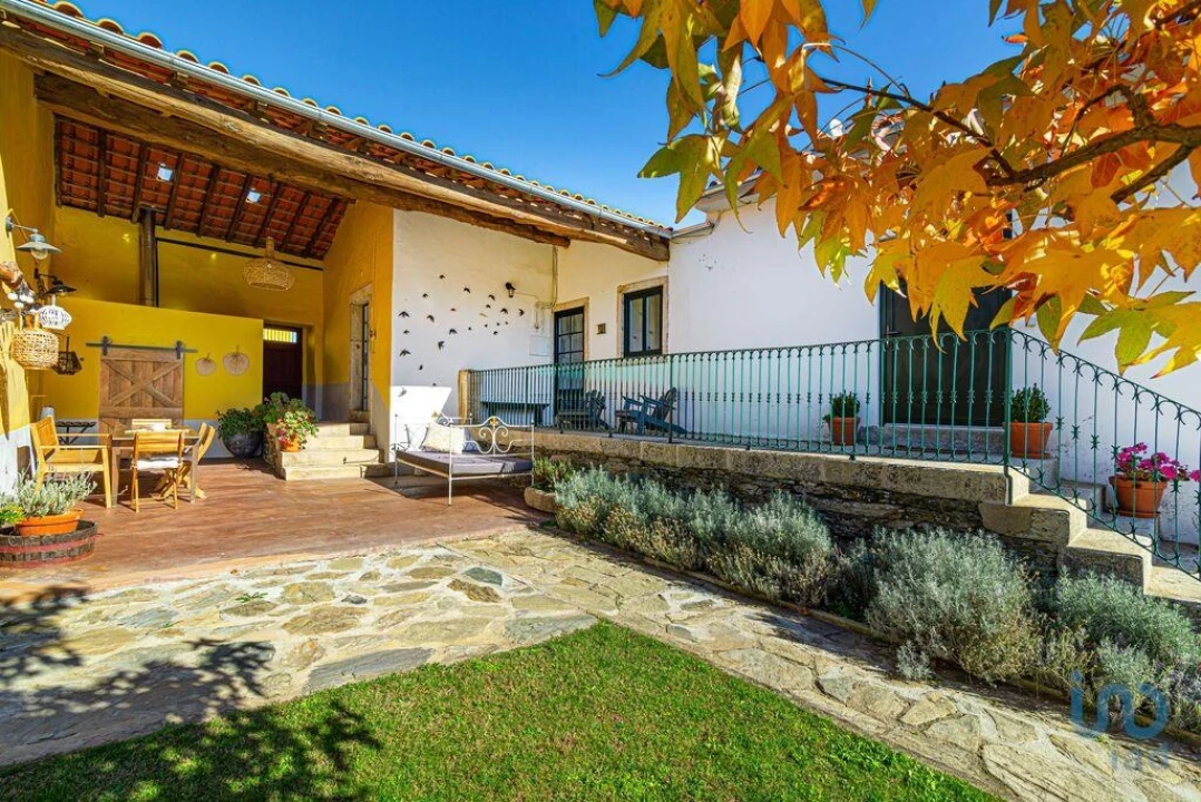 Moradia T5 para Venda em Avantos e Romeu Foto 6