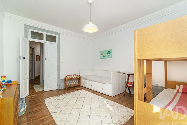 Moradia T5 para Venda em Avantos e Romeu Foto 21