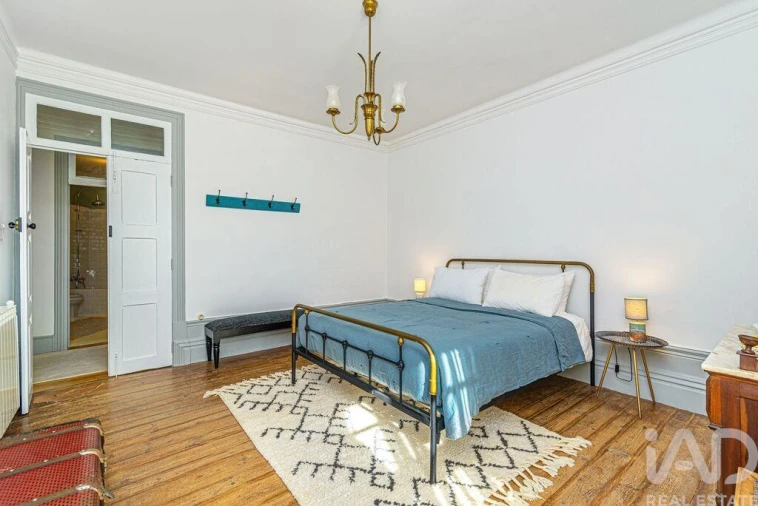 Moradia T5 para Venda em Avantos e Romeu Foto 18