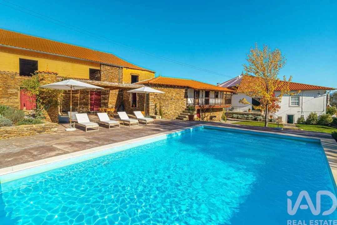 Moradia T5 para Venda em Avantos e Romeu Foto 28