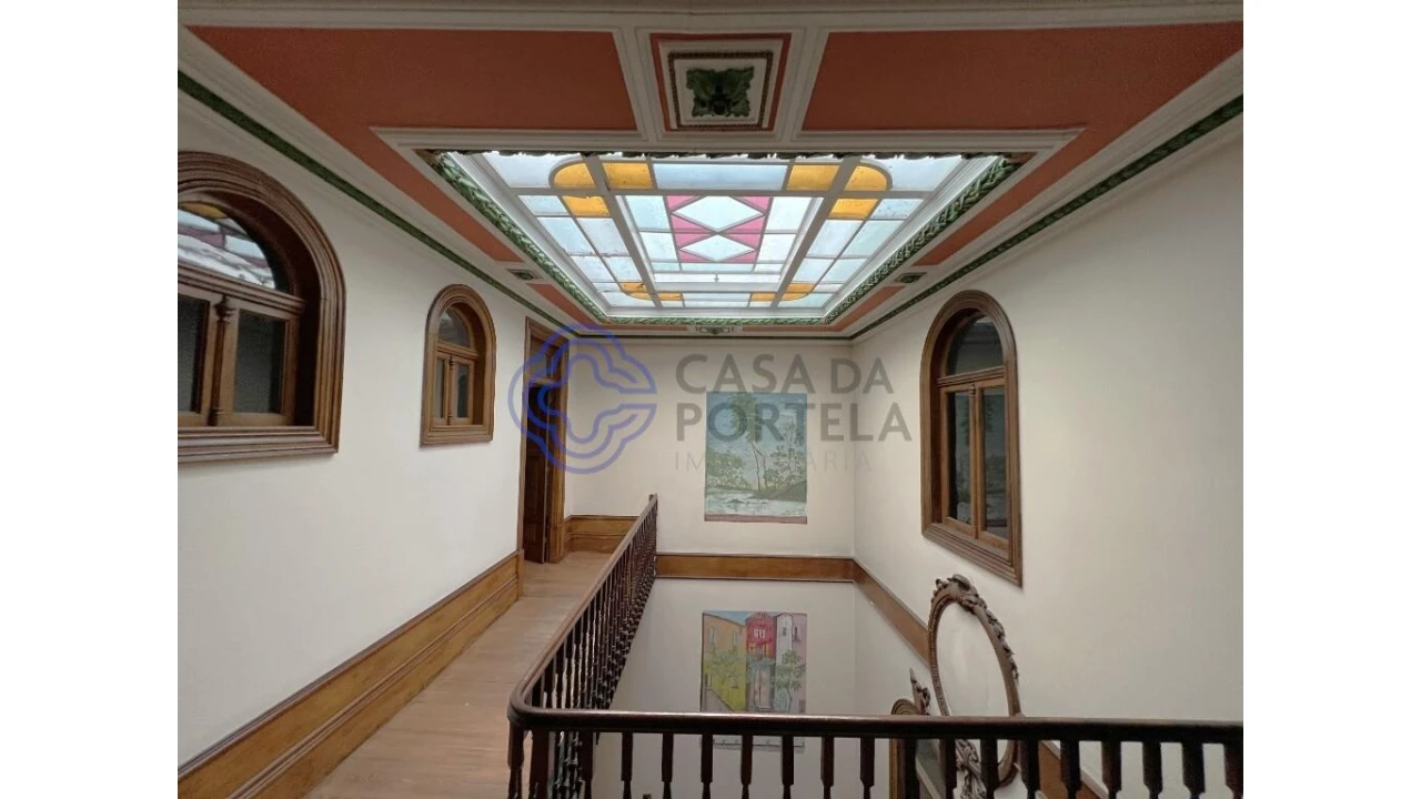 Prédio para Venda em Lordelo do Ouro e Massarelos Foto 2