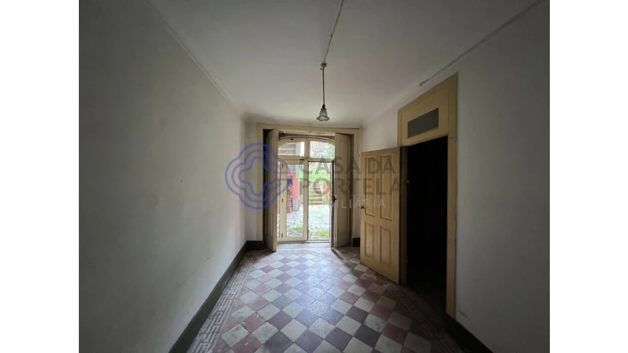 Prédio para Venda em Lordelo do Ouro e Massarelos Foto 31