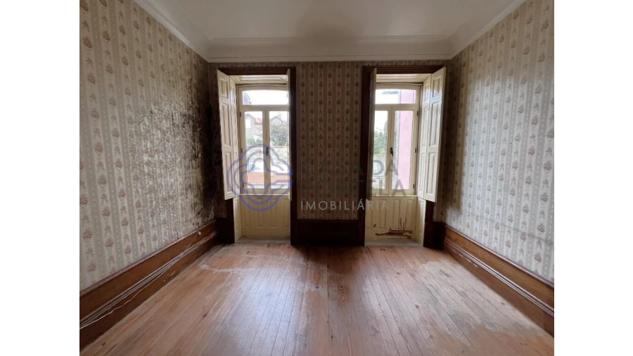 Prédio para Venda em Lordelo do Ouro e Massarelos Foto 16