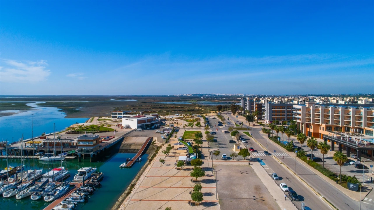 Apartamento T2 para Venda em Olhão Foto 1