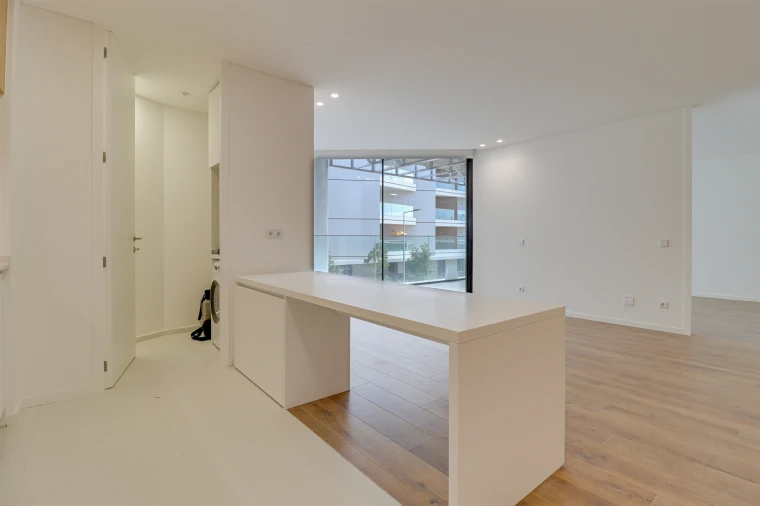 Apartamento T2 para Venda em Olhão Foto 23