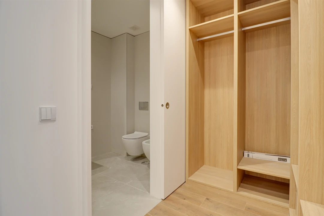 Apartamento T2 para Venda em Olhão Foto 14